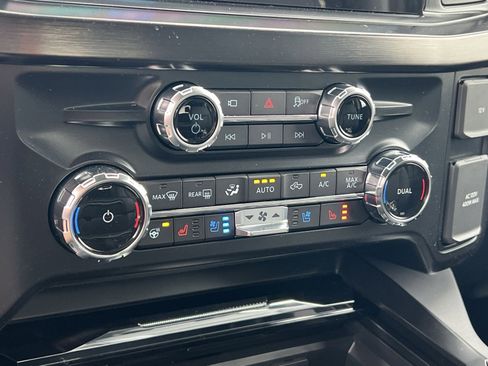 New 2026 Ford F250 Lariat w/ Black Appearance Package AWD/4WD image 21