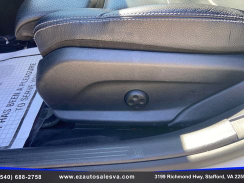Used 2016 Mercedes-Benz C 300 4MATIC Sedan image 22