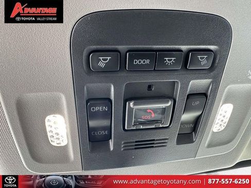 Used 2023 Toyota Camry SE image 36