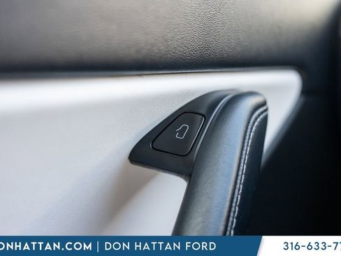 Used 2021 Tesla Model Y Long Range AWD/4WD image 13