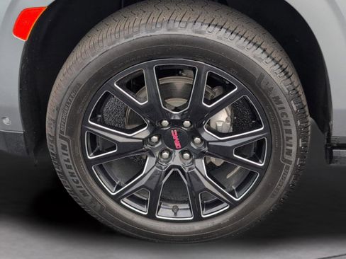 Used 2023 GMC Yukon Denali w/ Denali Reserve Package image 37