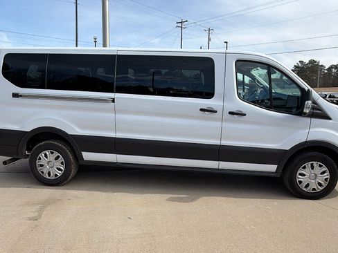 Used 2024 Ford Transit 350 XLT image 7