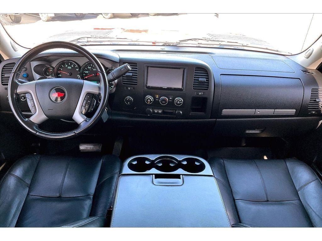Used 2011 Chevrolet Silverado 2500 LT AWD/4WD image 17