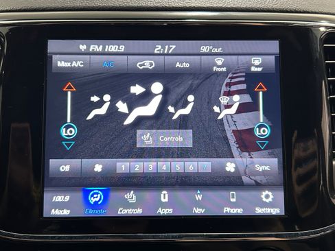 Used 2021 Jeep Grand Cherokee Limited AWD/4WD image 6