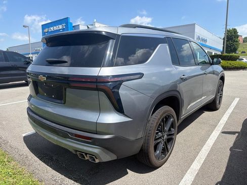 Used 2026 Chevrolet Traverse LT w/ LPO, Floor Liner Package AWD/4WD image 4