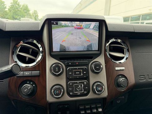 Used 2014 Ford F250 Lariat w/ Chrome Package AWD/4WD image 41