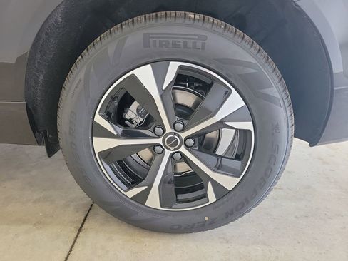 New 2026 Volvo XC60 B5 Core image 12