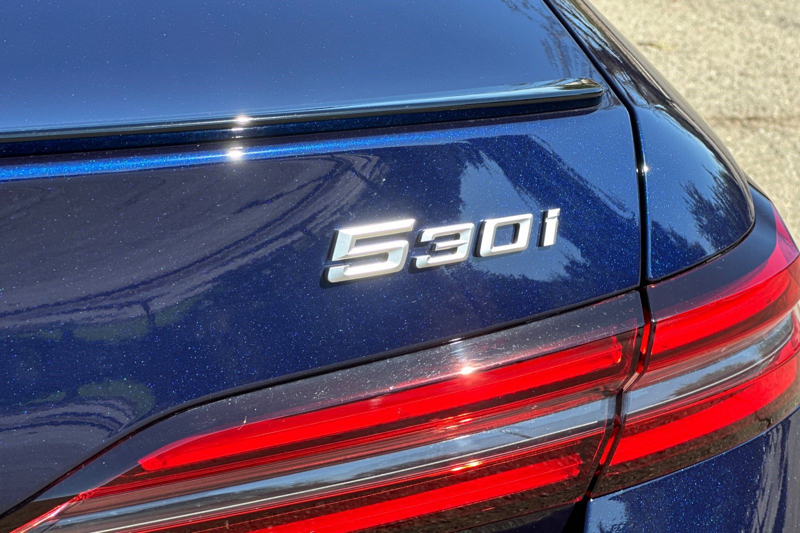 Used 2026 BMW 530i w/ M Sport Package RWD image 39