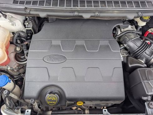 Used 2018 Ford Edge Titanium w/ Equipment Group 301A FWD image 30