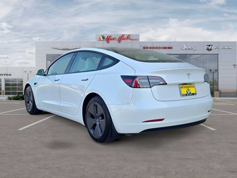 Used 2023 Tesla Model 3 Standard Range RWD image 8