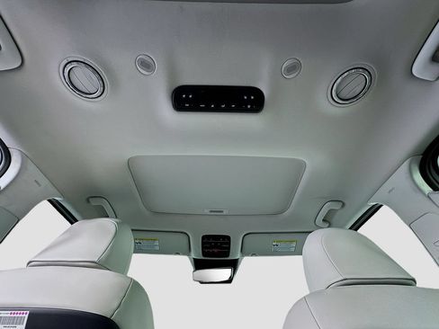 New 2026 Hyundai Palisade Calligraphy FWD image 18