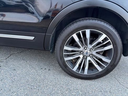 Used 2017 Ford Explorer Platinum AWD/4WD image 38