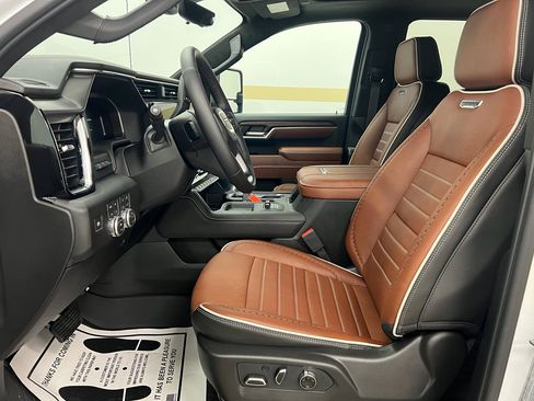 New 2026 GMC Sierra 3500 Denali Ultimate image 6