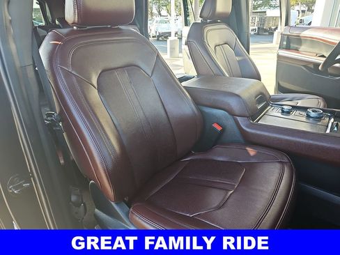 Used 2023 Ford Expedition Max Limited image 10