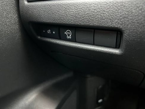 Used 2023 Nissan Rogue SV FWD image 19