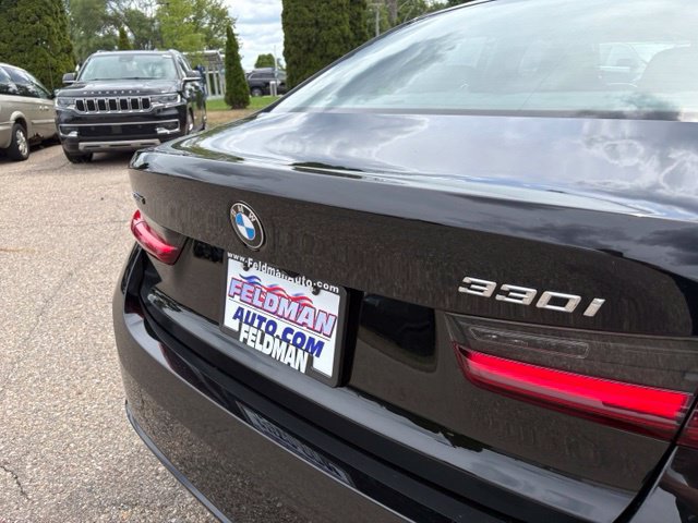 Used 2025 BMW 330i xDrive Sedan AWD/4WD image 31
