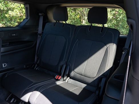 New 2025 Jeep Grand Cherokee L Laredo w/ Luxury Tech Group I RWD image 19