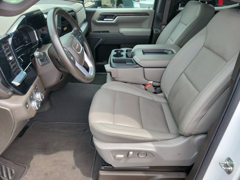 Used 2025 GMC Sierra 1500 SLT AWD/4WD image 5