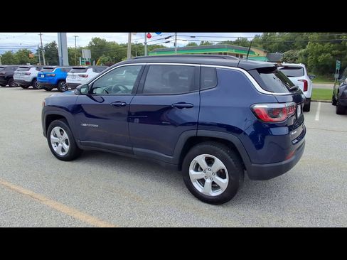 Certified 2018 Jeep Compass Latitude w/ Cold Weather Group AWD/4WD image 6