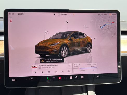 Used 2023 Tesla Model Y Long Range AWD/4WD image 19