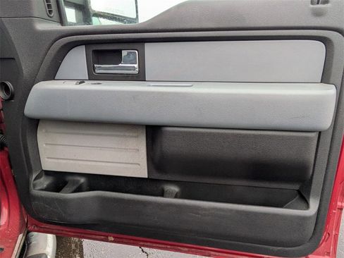 Used 2012 Ford F150 XLT w/ XTR Pkg image 45