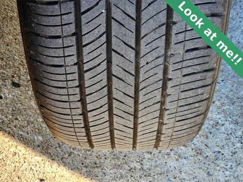 Used 2025 Kia Telluride S image 11