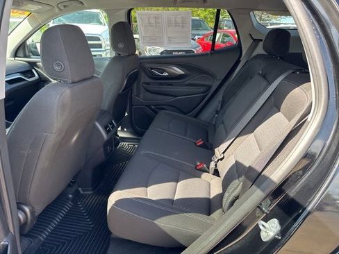 Used 2023 GMC Terrain SLE w/ Elevation Edition FWD image 18