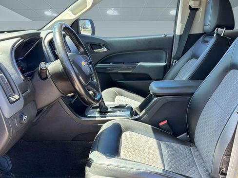 Used 2015 Chevrolet Colorado Z71 image 5