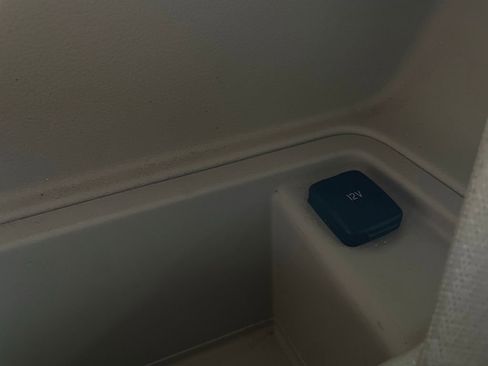 Used 2018 Lincoln Navigator Select w/ Technology Package image 35