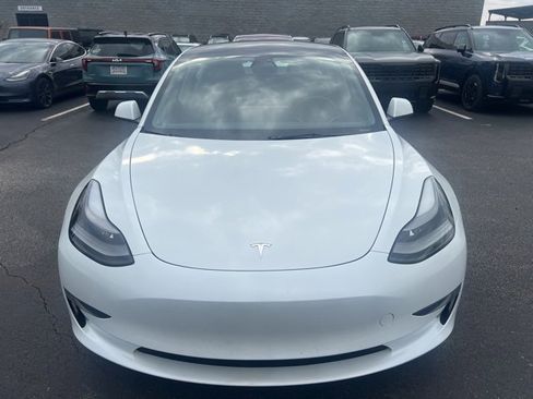 Used 2023 Tesla Model 3 Standard Range image 2