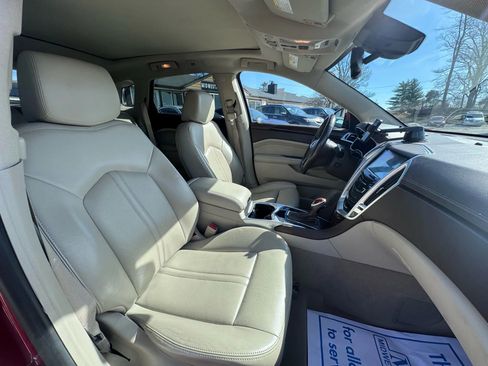 Used 2014 Cadillac SRX Luxury w/ Driver Awareness Package image 32