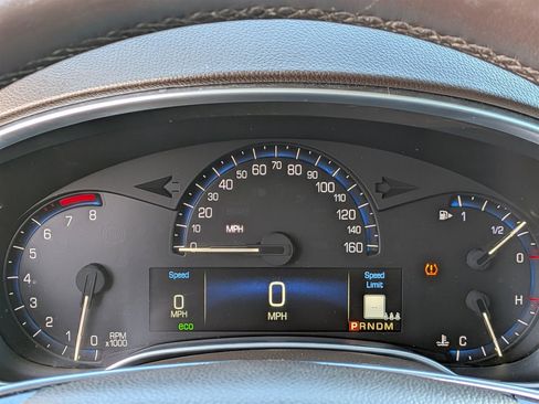 Used 2015 Cadillac SRX Luxury w/ Driver Awareness Package image 18