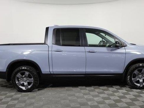 Used 2025 Honda Ridgeline TrailSport image 4