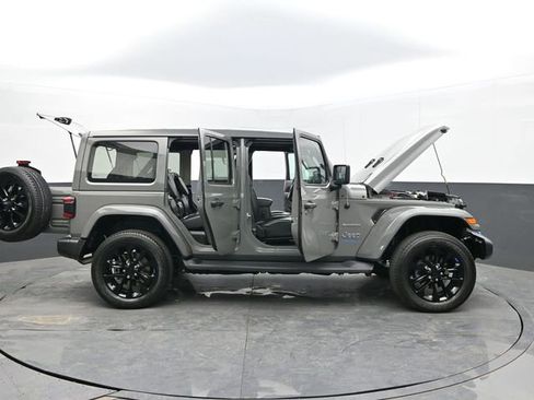 Used 2023 Jeep Wrangler Unlimited Sahara w/ Cold Weather Group image 64