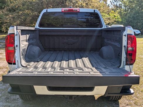 Used 2019 Chevrolet Colorado Z71 RWD image 12