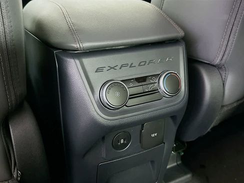 New 2026 Ford Explorer Active w/ Active Comfort Package RWD image 13