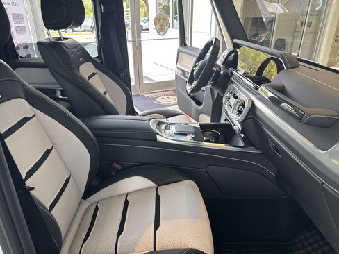 Used 2025 Mercedes-Benz G 63 AMG 4MATIC image 28