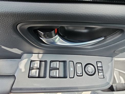 Used 2025 Honda Pilot Black Edition image 29