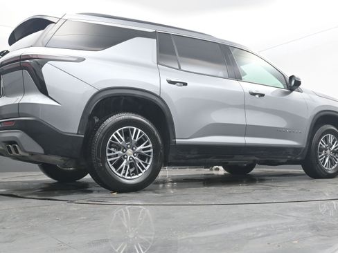 Certified 2025 Chevrolet Traverse LT image 31