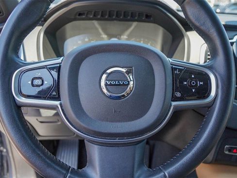 Used 2022 Volvo XC90 T6 Inscription image 12