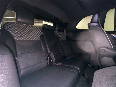 Used 2024 GMC Acadia Denali w/ Super Cruise Package image 24