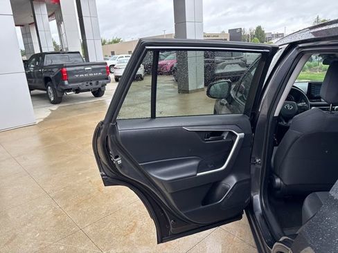 Used 2020 Toyota RAV4 LE w/ All Weather Liner Package AWD/4WD image 24