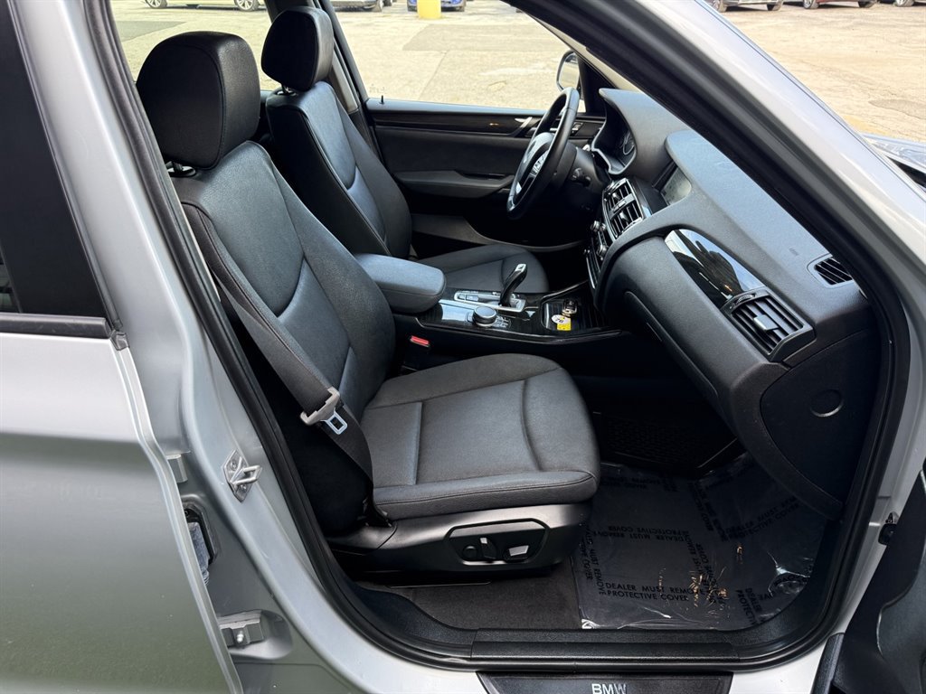 Used 2017 BMW X3 sDrive28i RWD image 17