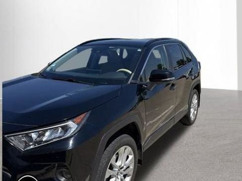 Used 2019 Toyota RAV4 XLE Premium w/ Cold Weather Package AWD/4WD image 1