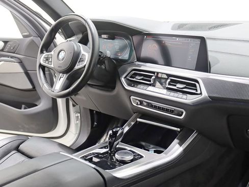 Used 2022 BMW X5 M50i AWD/4WD image 33