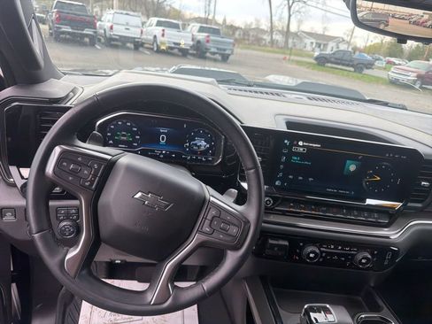 Used 2023 Chevrolet Silverado 1500 ZR2 w/ ZR2 Bison Edition AWD/4WD image 22