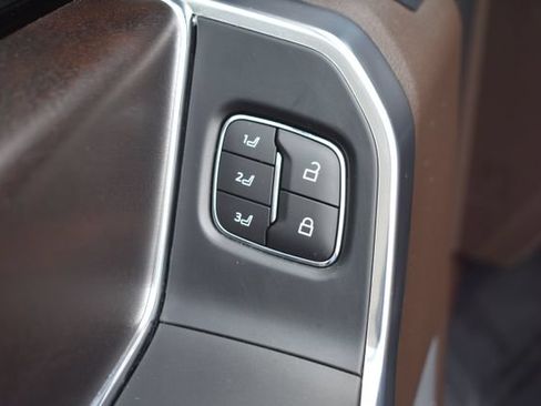 Used 2025 Ford F150 King Ranch AWD/4WD image 21