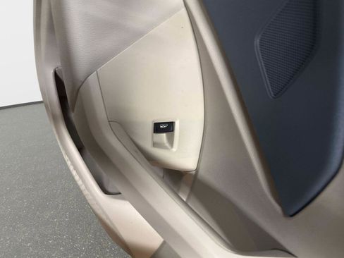 New 2026 Volkswagen Jetta SE image 12