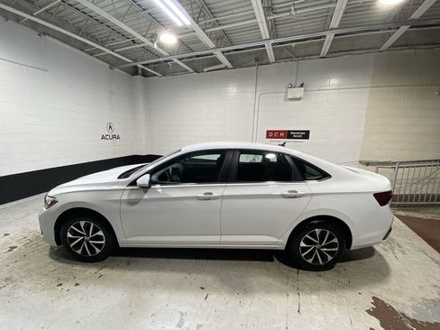 Used 2024 Volkswagen Jetta S FWD image 3