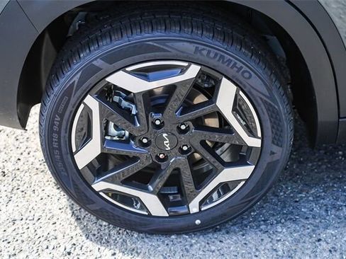 New 2025 Kia Seltos SX w/ SX Sunroof Package image 11